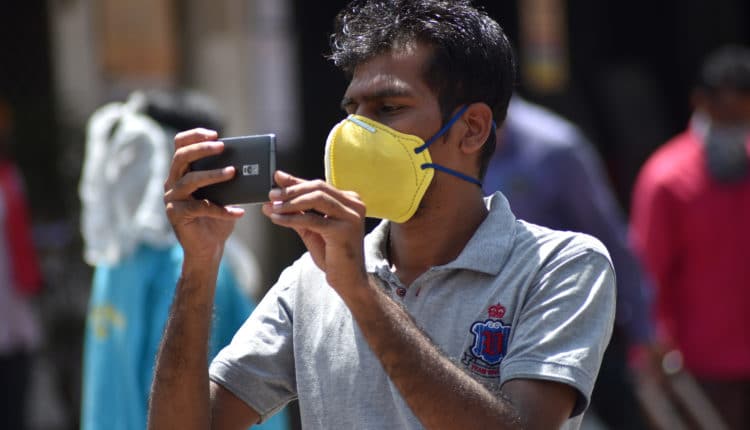 India forces citizens to use the corona tracking app