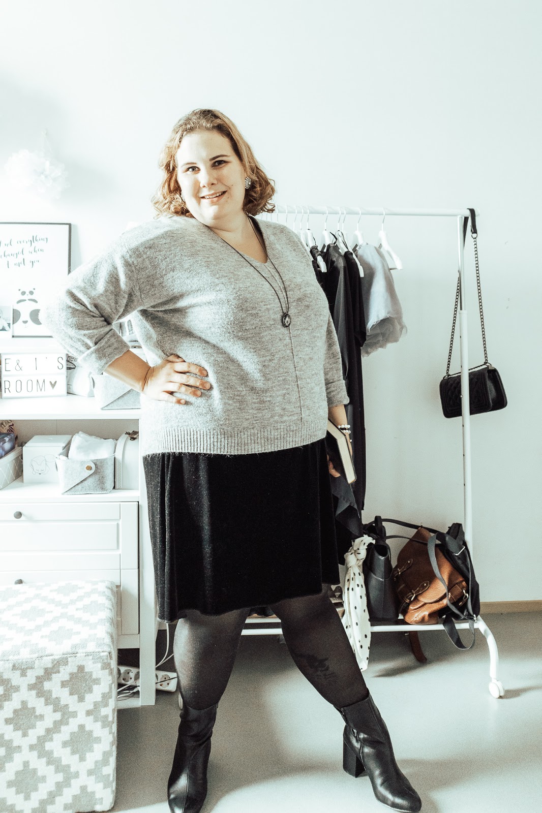 päivän asu, plus size, plustyyli, neule, samettimekko,