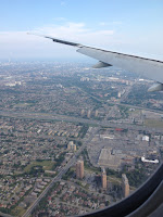 Торонто под крылом самолёта Boeing 777-300ER