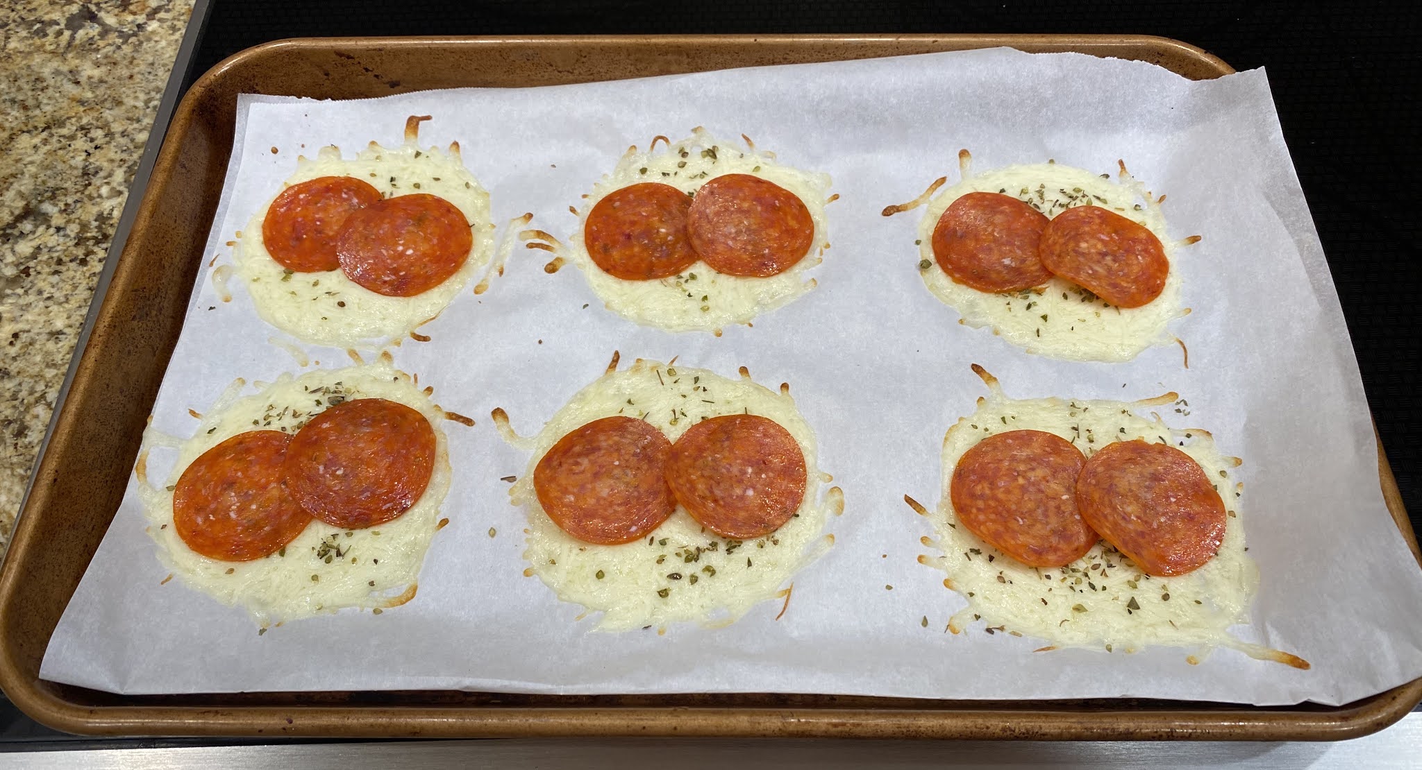 GREAT EATS HAWAII PEPPERONI CHEESE CRISPS