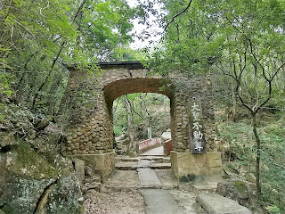 井植歳男