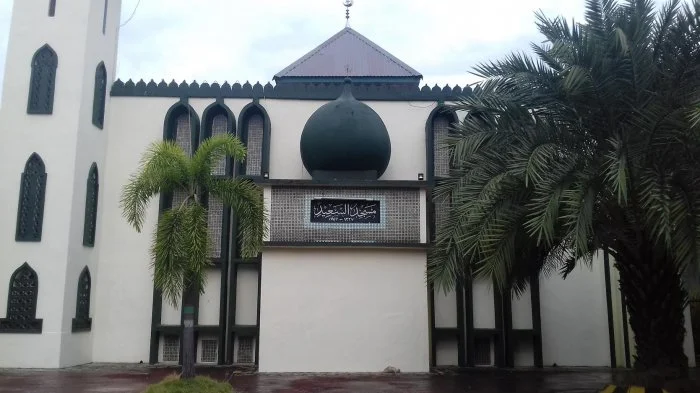 Unik-Masjid-di-Makassar-Ini-Khusus-Jemaah-Laki-laki-Ternyata-Begini-Sejarahnya