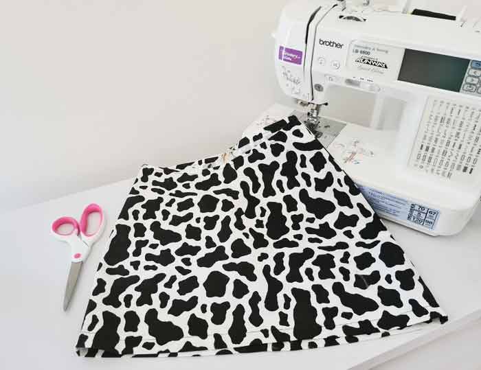 How to Finish Sewing on a Mini Sewing Machine