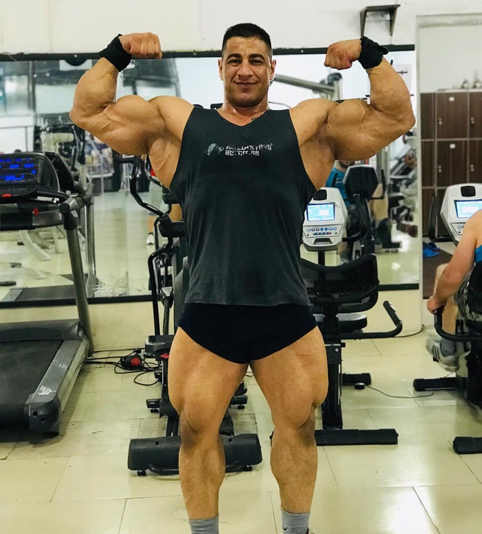Muscle Lover Massive Persian Bodybuilder Mahmoud Moha