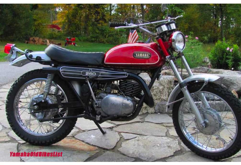 1970 Yamaha DT-1 250 Pictures