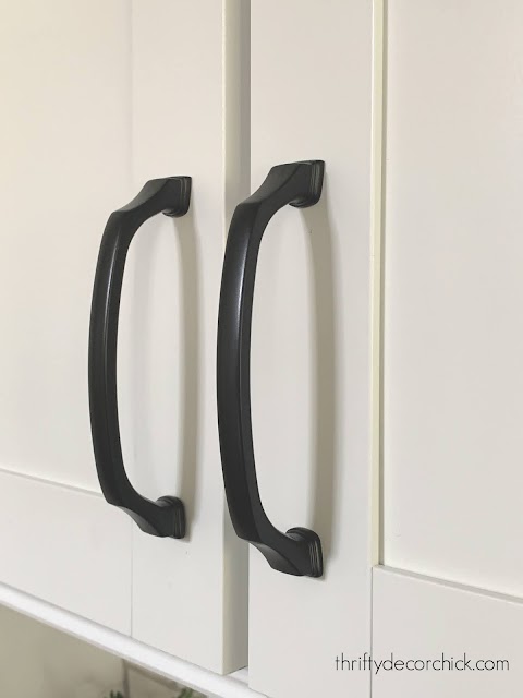 How to spray paint kitchen hardware {and save tons of money!} - GRACE