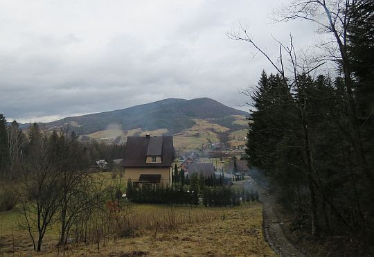 Osiedle Zarębki i widok na Lubogoszcz. Osiedle Zarębki i widok na Lubogoszcz.