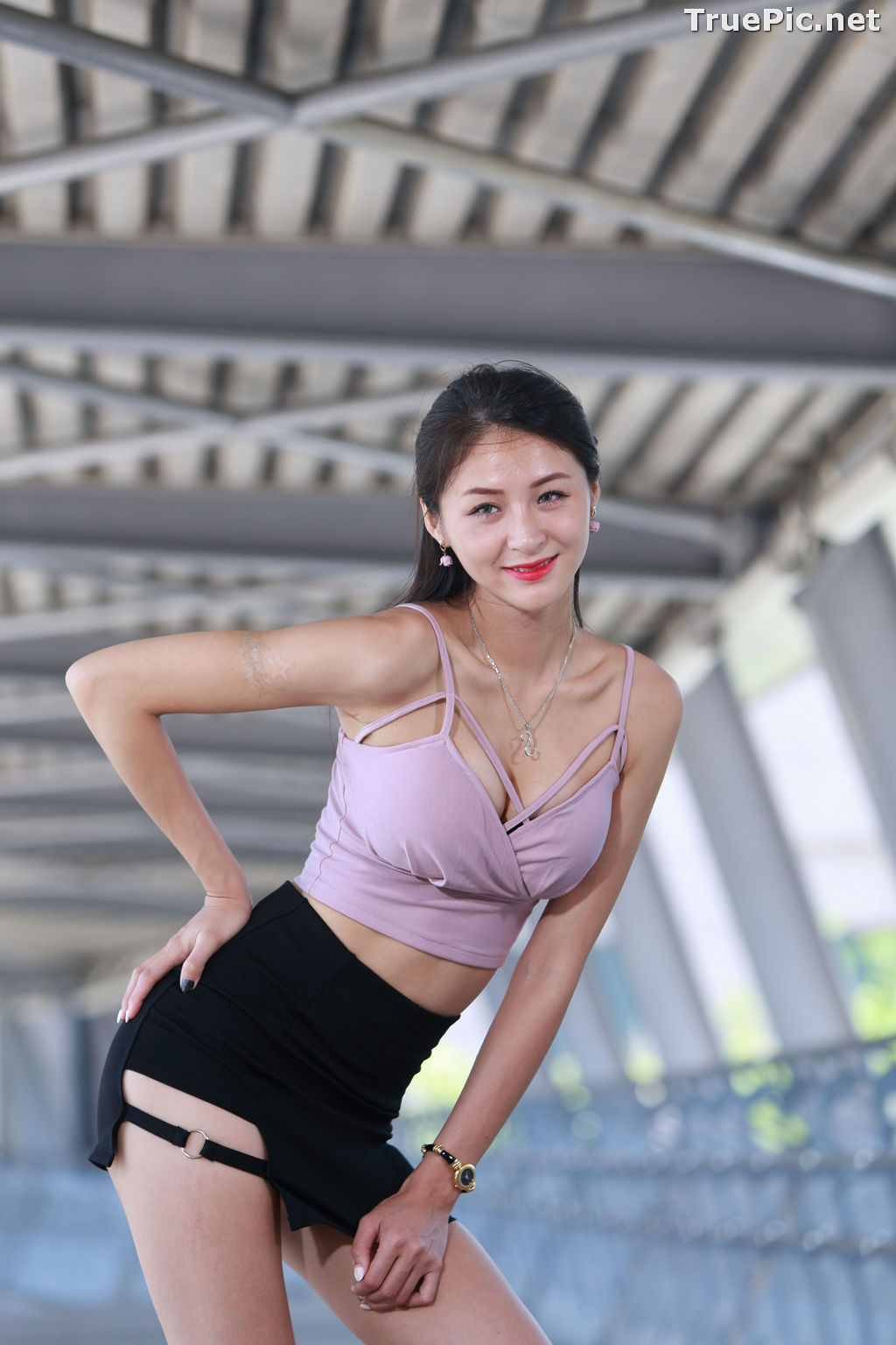 Image Taiwanese Model – Lola (雪岑) - Charming and Attractive Long Legs Girl - TruePic.net - Picture-39