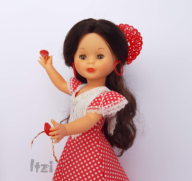 Conjunto Andaluza de la casa Ninua, de Creaciones Marco Para Muñeca Nancy de Famosa