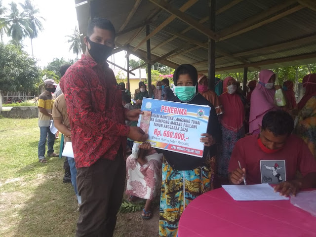 Gampong Matang Peulawi Peureulak Salurkan BLT Kepada 135 KK dari Dana Desa Mei 19, 2020
