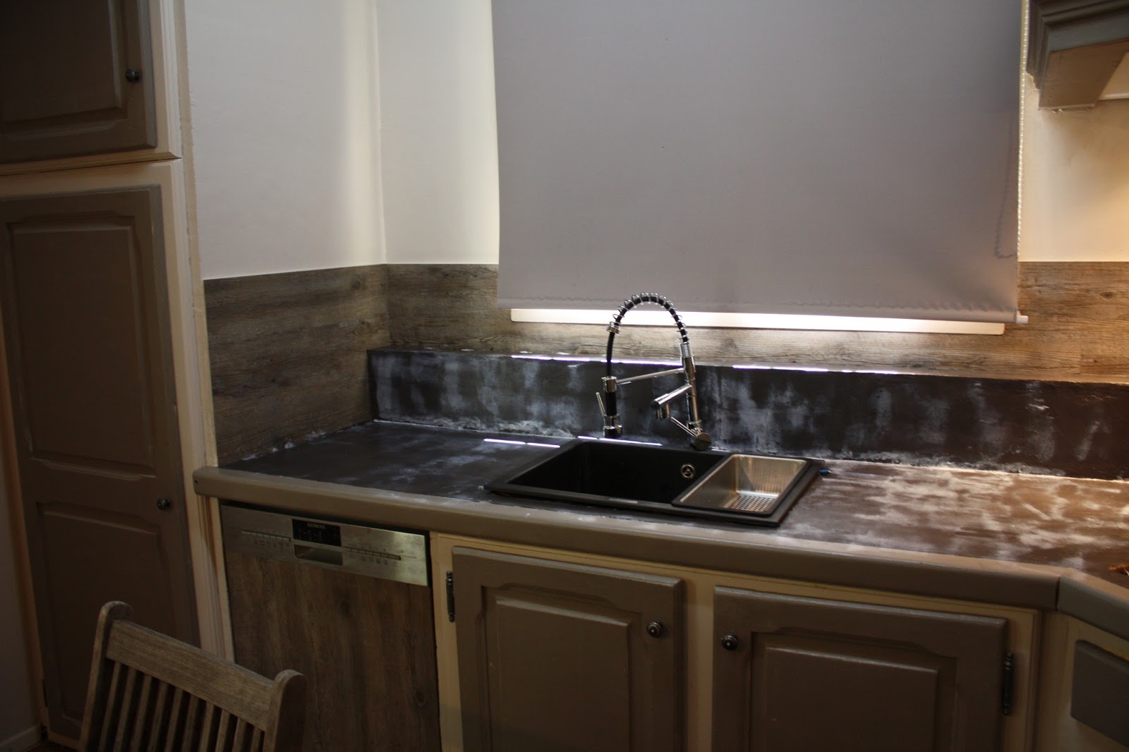 Changement de décors: Cuisine - plan de travail et crédence