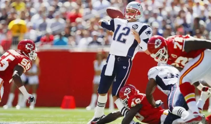 In 2008, Brady suffered the most serious injury of his career in Week 1.
