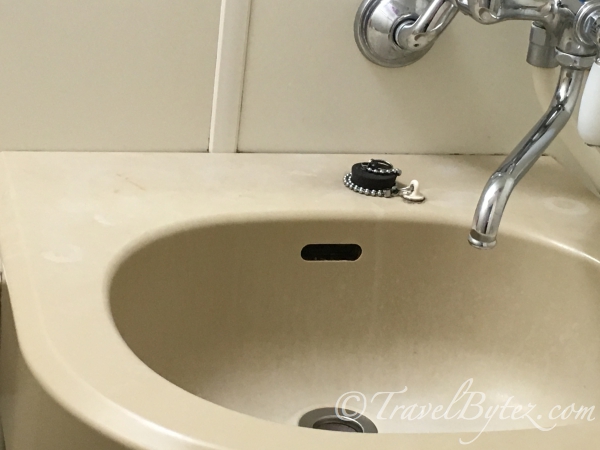 Japan AirBnB Tokyo Accommodation in Shibuya: Encounter with a Dirty Apartment