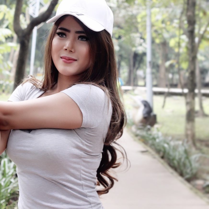 25 Foto Hot dan Seksi Destiara Talita, Model Dewasa Yang Ngaku Ditiduri
