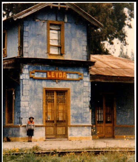 Nostalgia: estación antigua de Leyda.