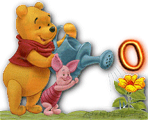 Abecedario de Winnie the Pooh y Piglet Regando una Flor.