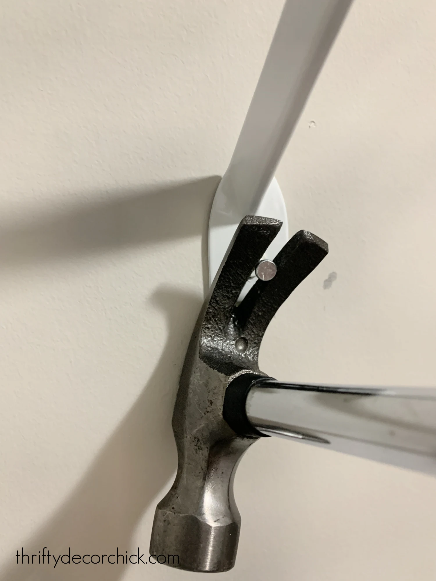 how to remove wire shelving