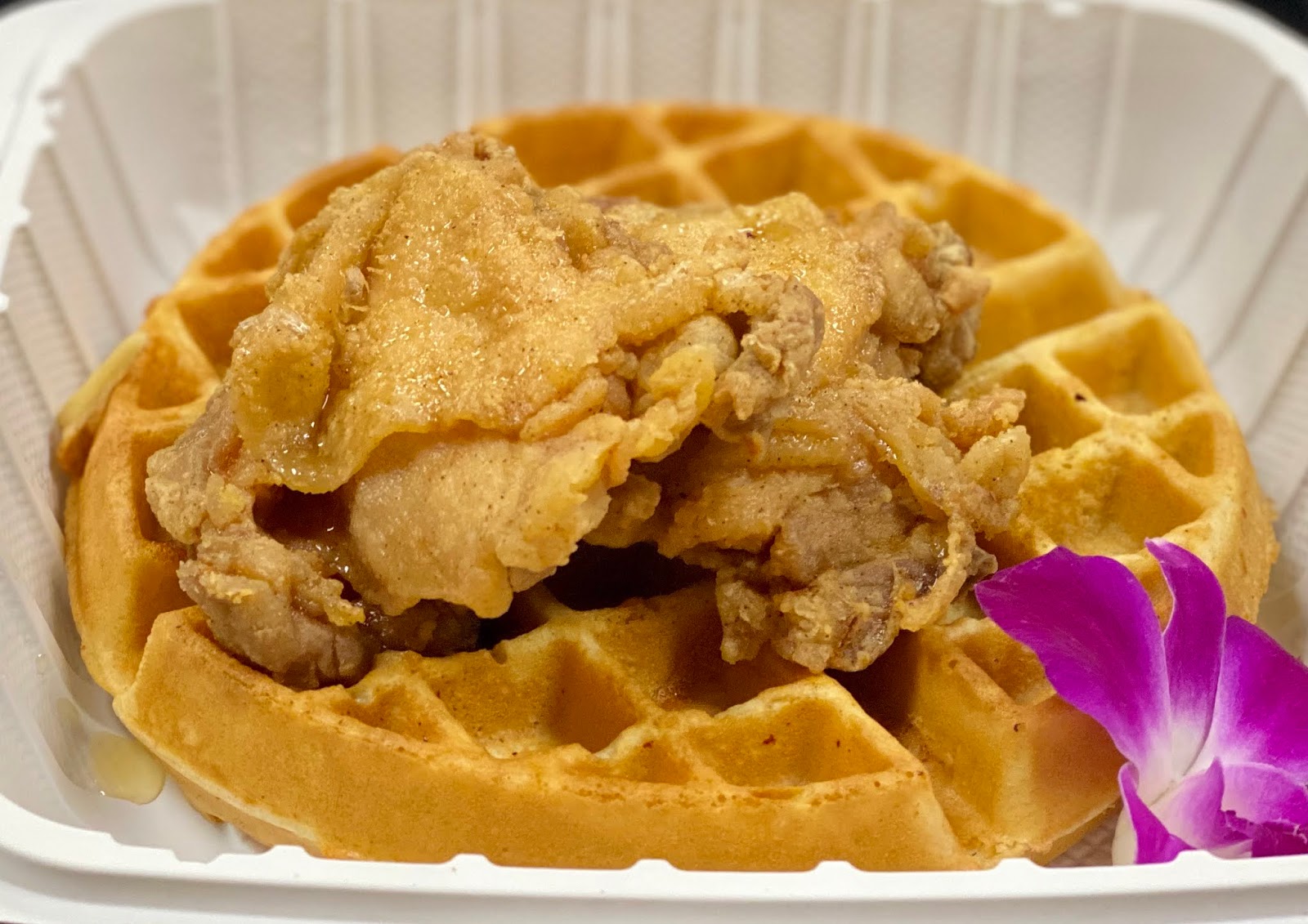 GREAT EATS HAWAII GUIEB CAFE FRIED CHICKEN AND WAFFLES