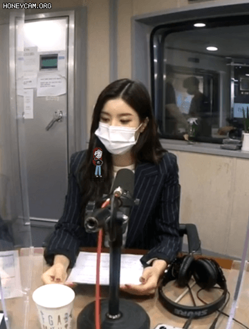솔직한데 안 솔직한 권은비 연애초보 권사님    권텐
