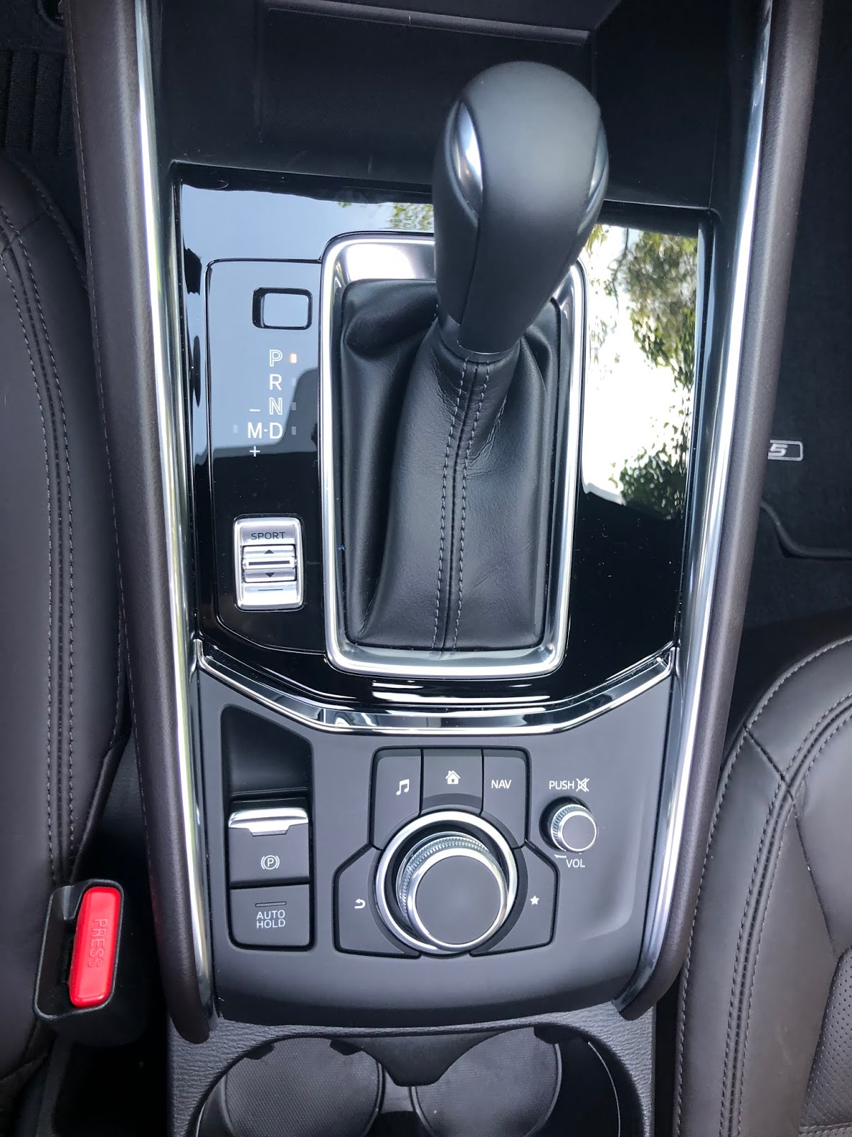 2019 Mazda CX-5 - Tech Features - Fashion meets Food