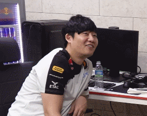 GIF.gif