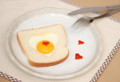 http://becoqueta.blogspot.com.es/2015/08/sandwich-corazon.html
