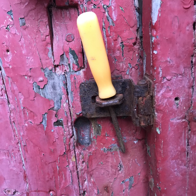 Rustnstuff Keyholes, latches and lives