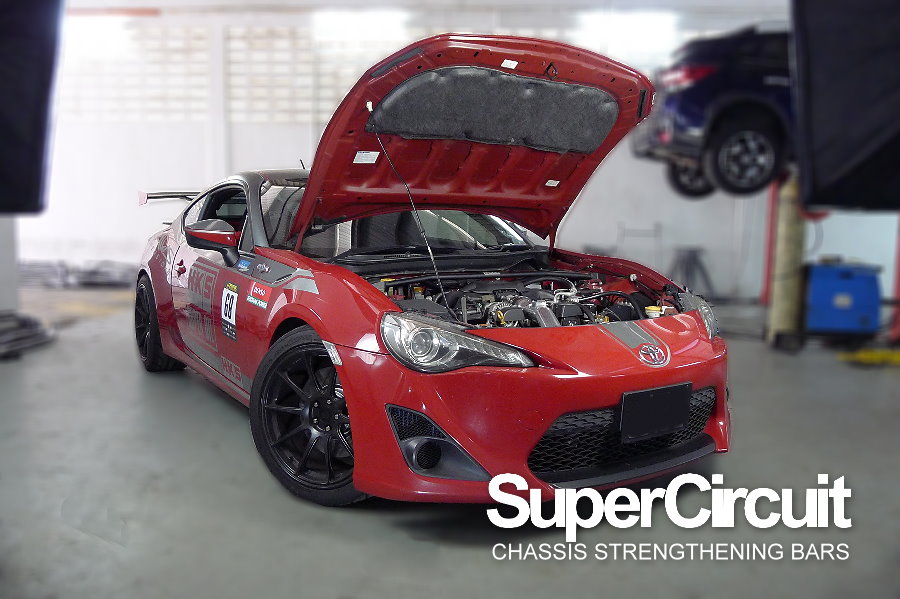 SUPERCIRCUIT CHASSIS STRENGTHENING BARS Toyota 86 Front Strut Bar with Brake Stopper
