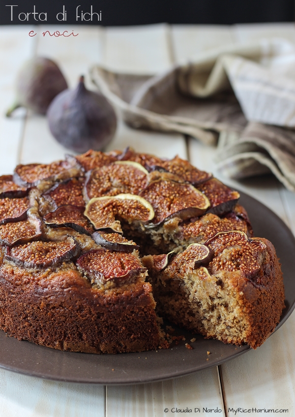 Torta di fichi neri e noci