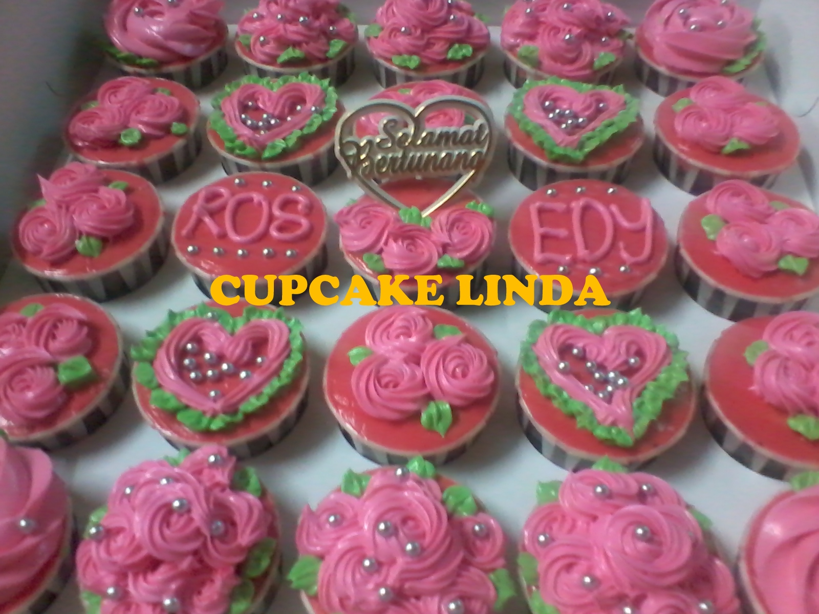 CUPCAKE LINDA CUPCAKE UNTUK HANTARAN 25 PIECES