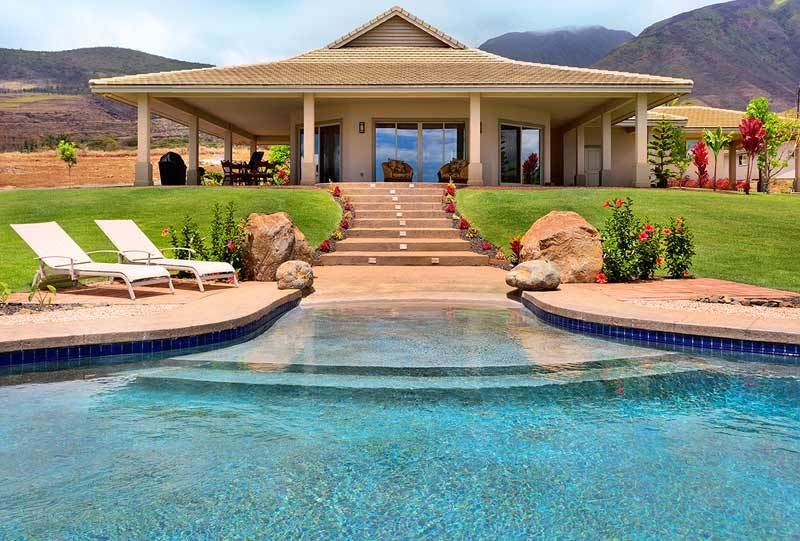 Maui-the second-largest of the Hawaiian Islands - THINGS TO ADMIRE