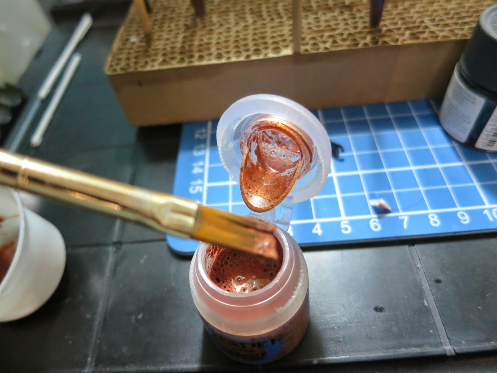 S S G U N P L A thinning citadel paints for airbrushing