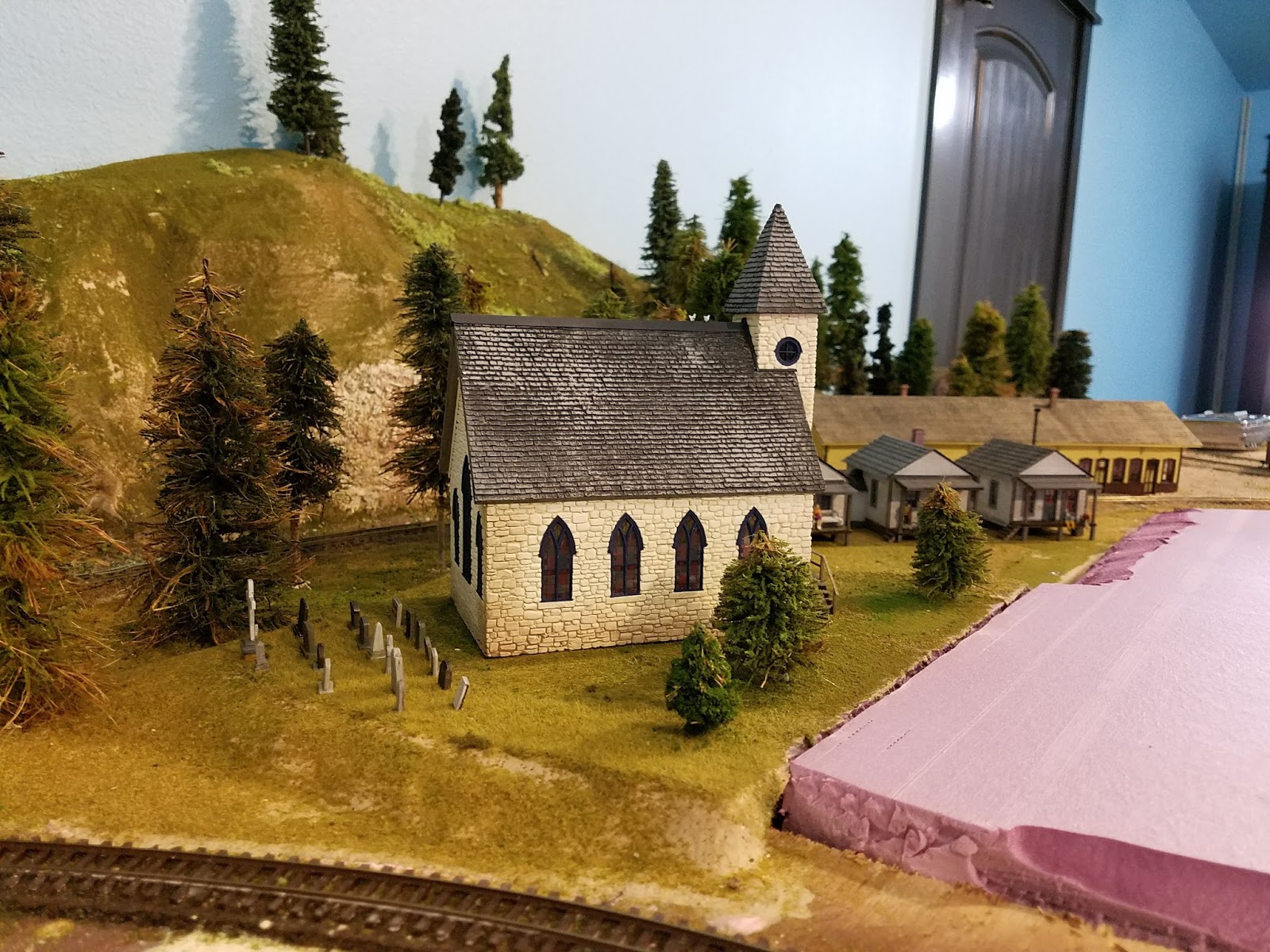 Colorado's Banana Belt in Arkansas White Stone Church (C.C. Crow) and Company Houses (K. C