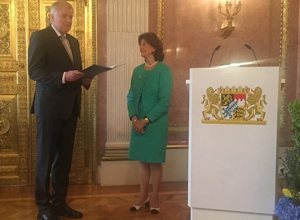 Queen Silvia of Sweden. Free State of Bavaria, was presented by Bavarian premier Horst Seehofer and Karin Seehofer