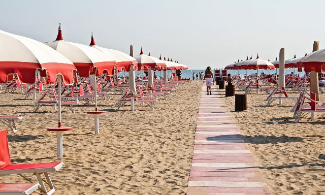 Rimini - Spiaggia - Poracci In Viaggio rimini-spiaggia-poracci-in-viaggio