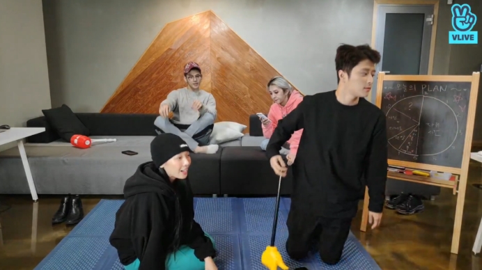 6시간동안 진행된 혼란의 카오스 + 대환장파티였던 브이앱 | 인스티즈