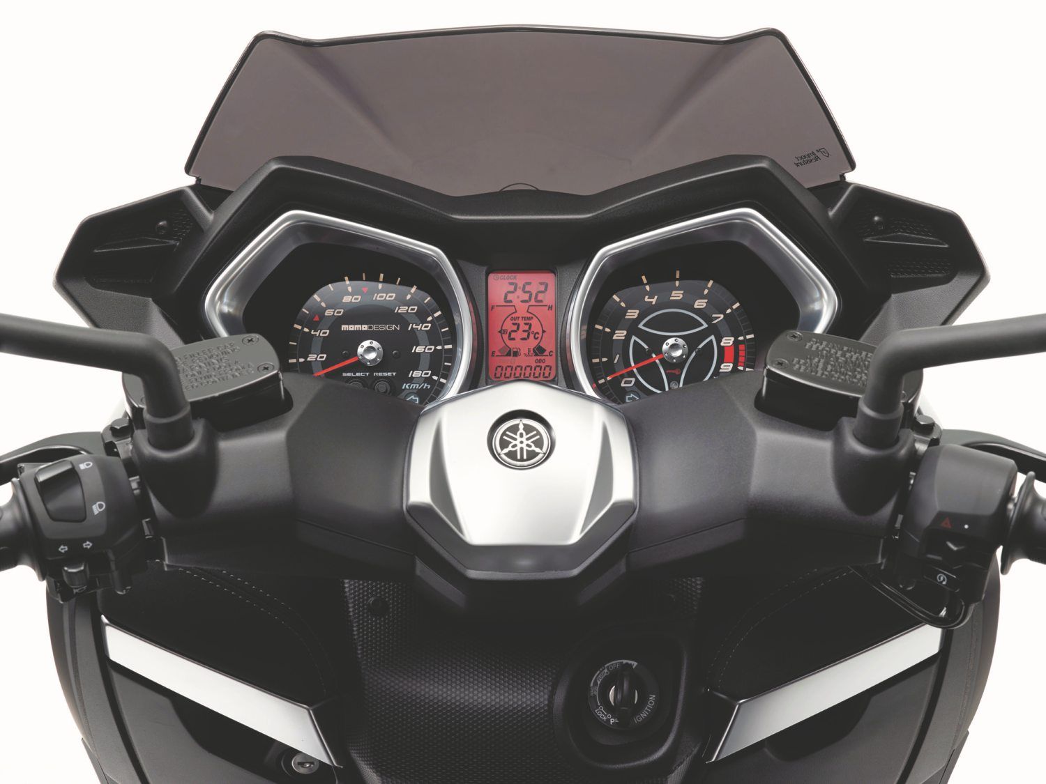 Kelebihan Dan Kekurangan Yamaha XMAX 250 Terbaru MobiMoto