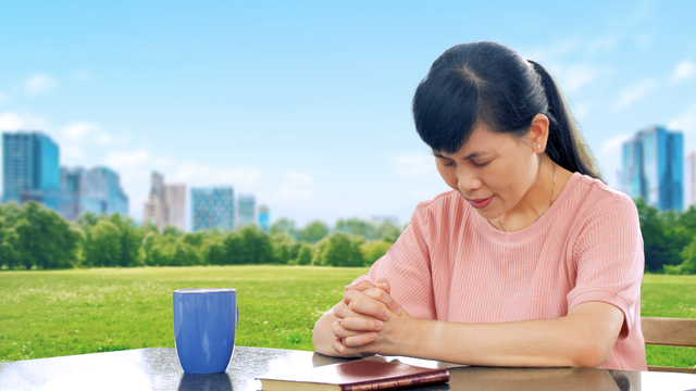 البرق الشرقي | كنيسة الله القدير | صلاة المسيحيين