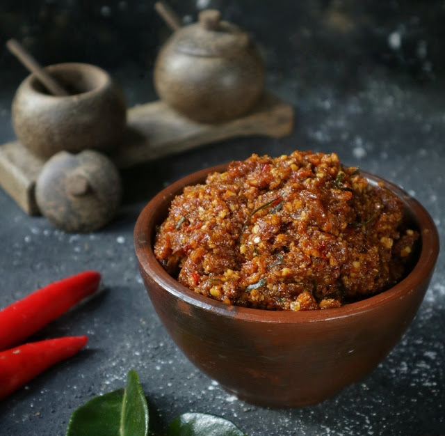 Resep Sambal Pecel Pedas Untuk Ayam dan Lele