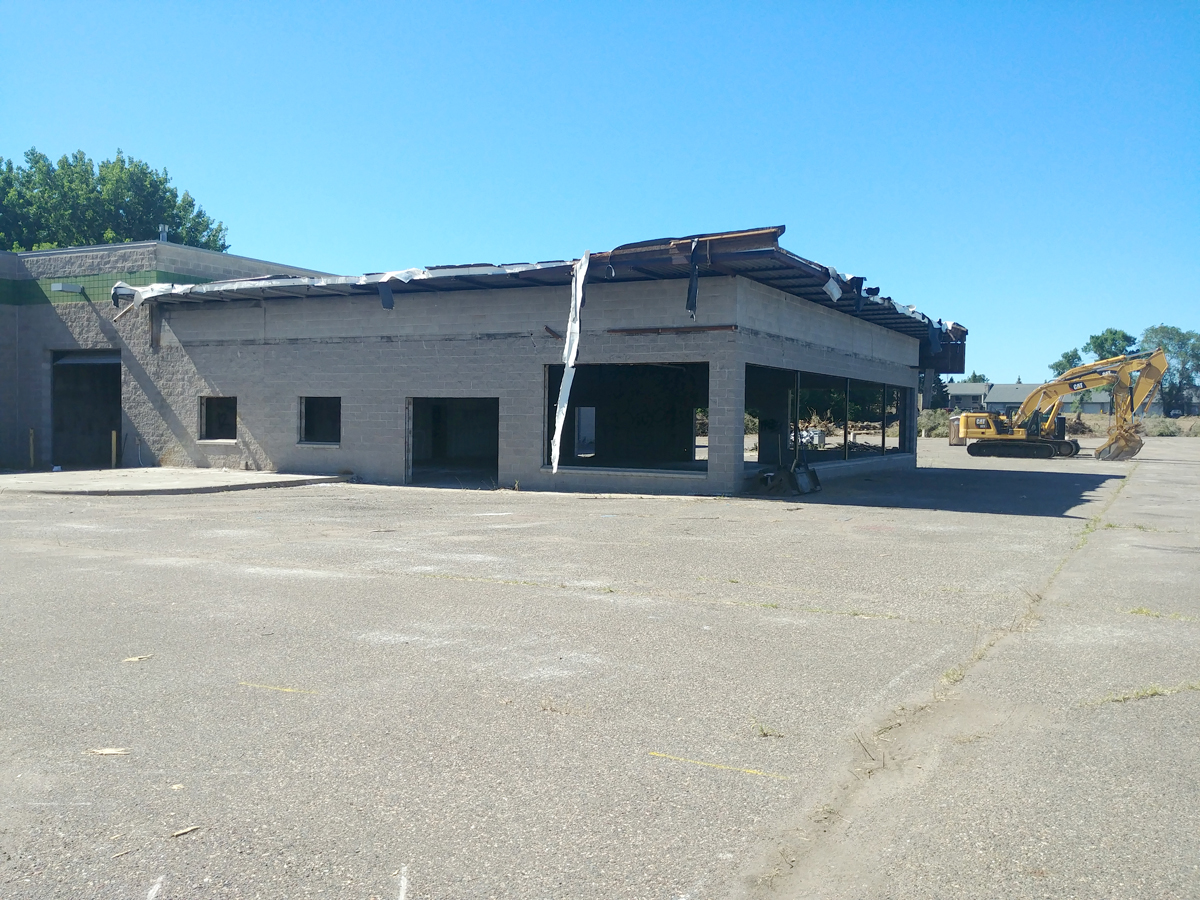 Saxon Motors 2 The Wrath of Flar! Elk River, MN