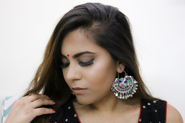 Easy Everyday Wearable Indian Makeup, 30 days of diwali, diwali makeup tutorial, Simple Indian Diwali Makeup, festive makeup, everyday indian makeup, makeup, how to wear a bindi, easy indian makeup, navratri makeup, makeup for bindi, day time smokey eye makeup, indian smokey eye makeup, ,beauty , fashion,beauty and fashion,beauty blog, fashion blog , indian beauty blog,indian fashion blog, beauty and fashion blog, indian beauty and fashion blog, indian bloggers, indian beauty bloggers, indian fashion bloggers,indian bloggers online, top 10 indian bloggers, top indian bloggers,top 10 fashion bloggers, indian bloggers on blogspot,home remedies, how to