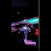 Video – Famoso artista se quilla fuertemente con el publico le hecha un boche y abandona la tarima Video – Famoso artista se quilla fuertemente con el publico le hecha un boche y abandona la tarima