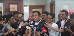Yusril Yakin MA Tolak Keseluruhan Permohonan Prabowo-Sandi