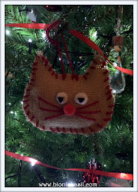 Crafting with Cats Catmas Special - Part 2 ©BionicBasil® The Bahumbug Burlap Cat In The Tree