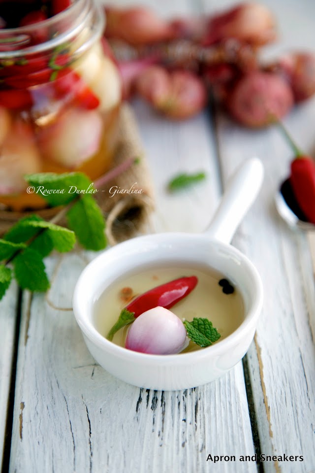 Homemade Asian Spicy Vinegar Dipping Sauce