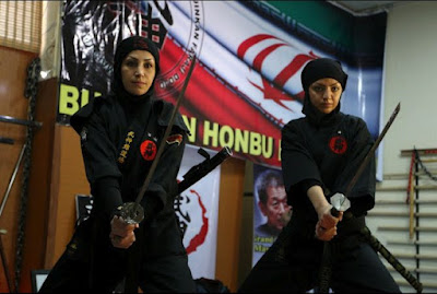 ninja wanita Iran