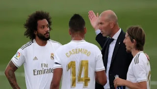 ريال مدريد يخطط لصفقة سوبر وصلاح ونجم آخر من الدوري الإنجليزي على القائمة