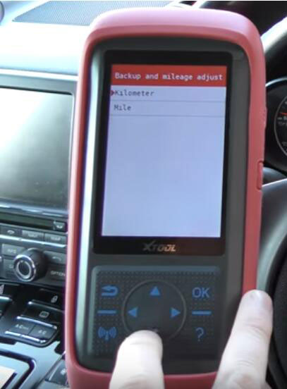 xtool-x100-pro2-porsche-odometer-reset-8