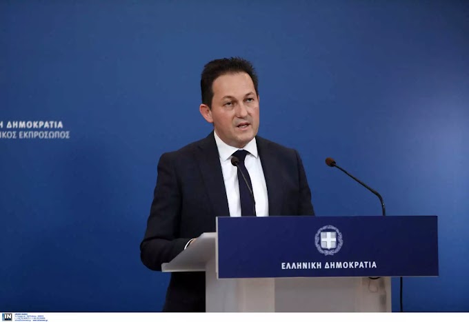   Πέτσας: Τι επόμενες ημέρες ίσως γίνει υποχρεωτική η χρήση μάσκας και σε άλλους κλειστούς χώρους όπως εμπορικά κέντρα και εκκλησίες 