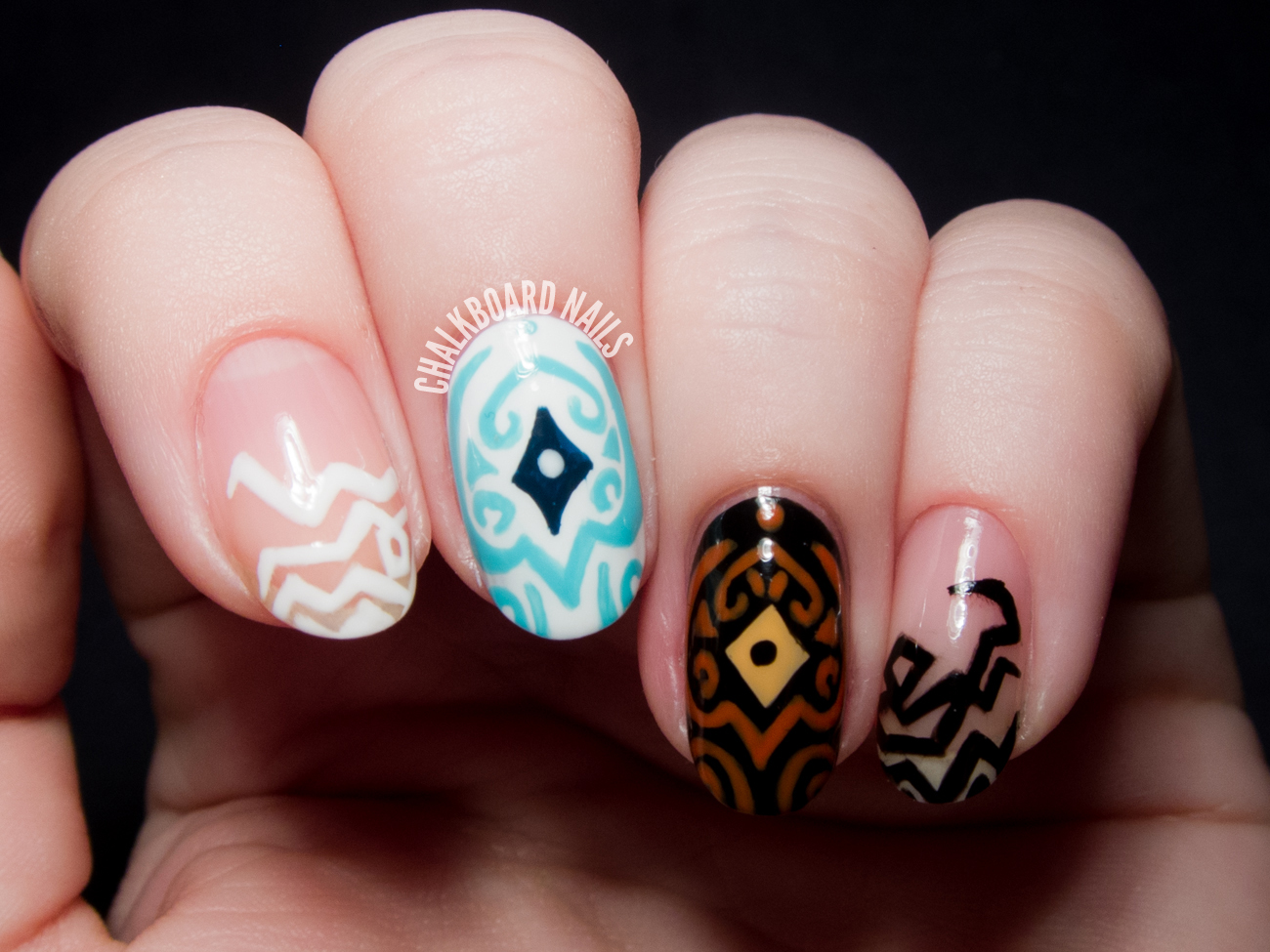 Raava and Vaatu nail art by @chalkboardnails